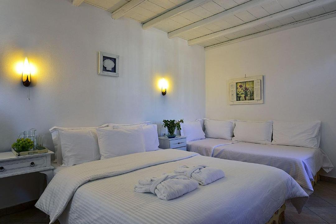 Photo of Bedroom in Folegandros Town