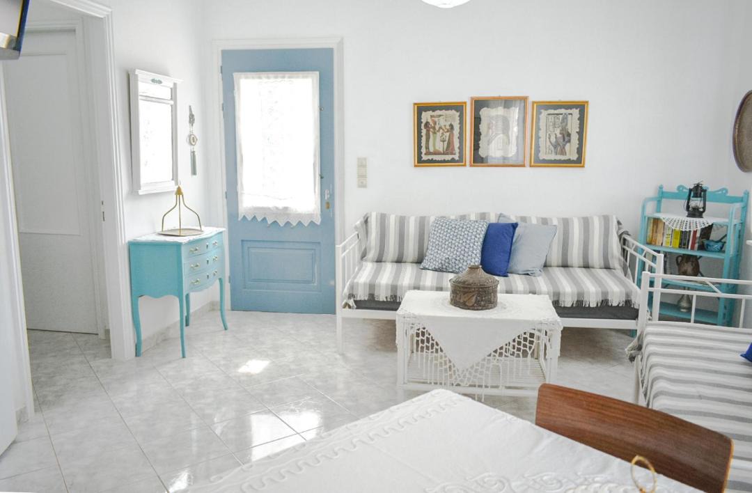 Photo of Livingroom in Vivlos