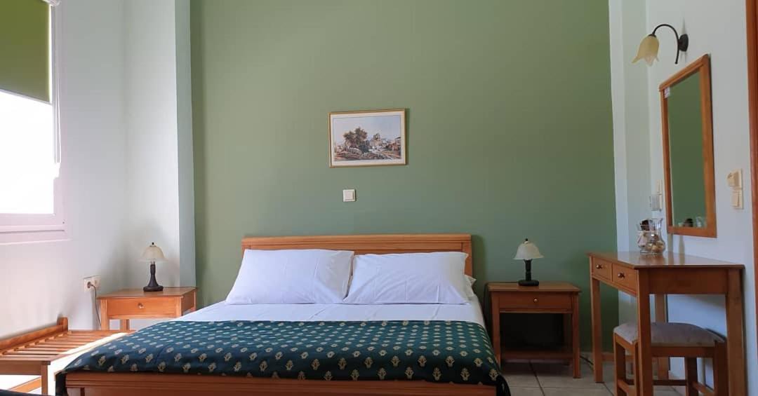 Photo of Bedroom in Ermoupoli