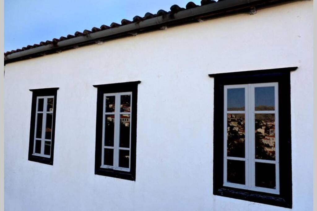Photo of Buildings in Vlikhos