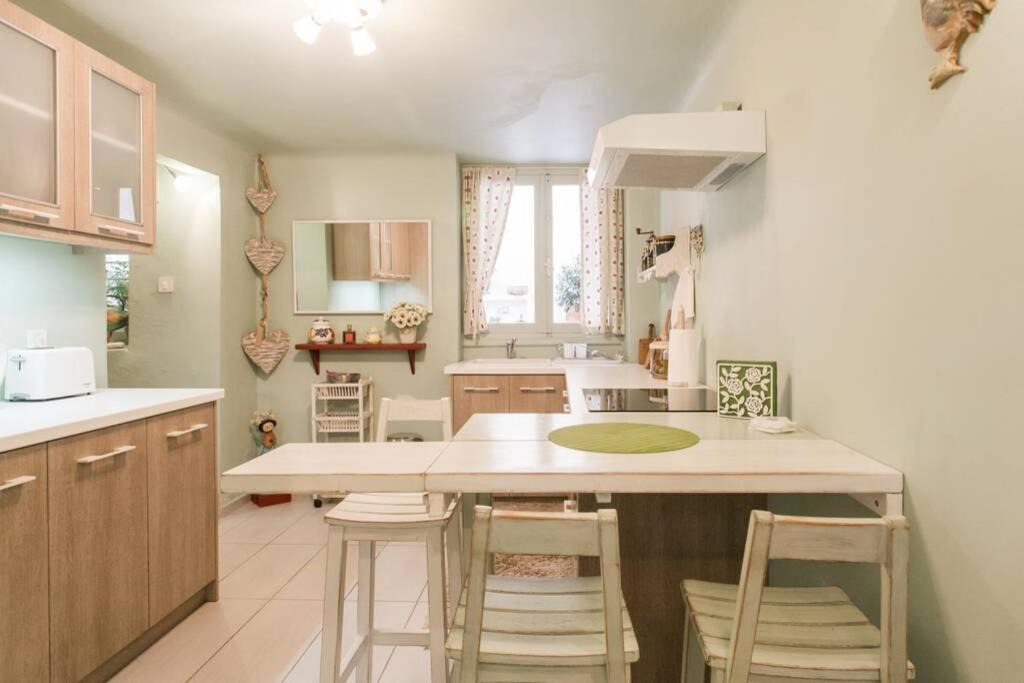 Photo of Kitchen in Exarhia