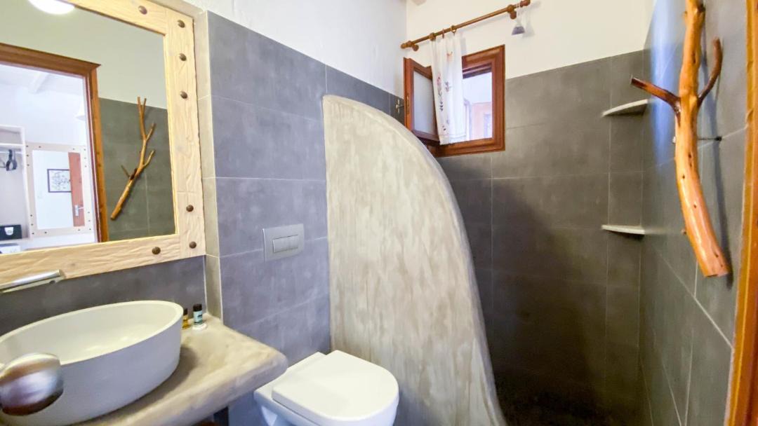 Photo of Bathroom in Ios