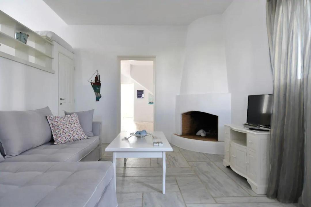 Photo of Livingroom in Ampelas