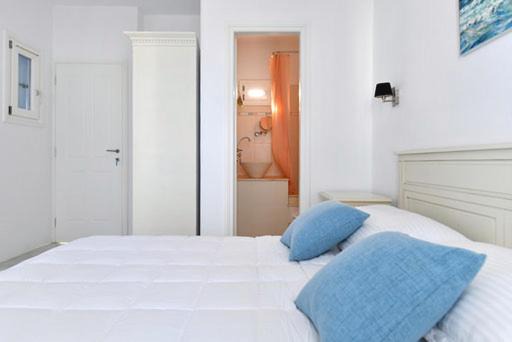 Photo of Bedroom in Ampelas