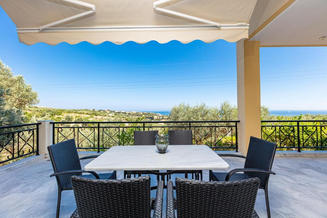 Photo of Patio Balcony in Xiro Chorio