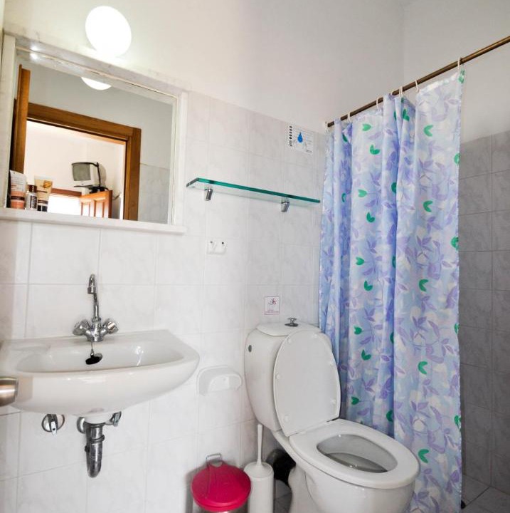 Photo of Bathroom in Ios