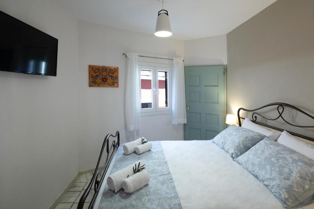 Photo of Bedroom in Doukades