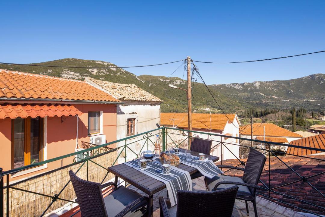 Photo of Patio Balcony in Doukades
