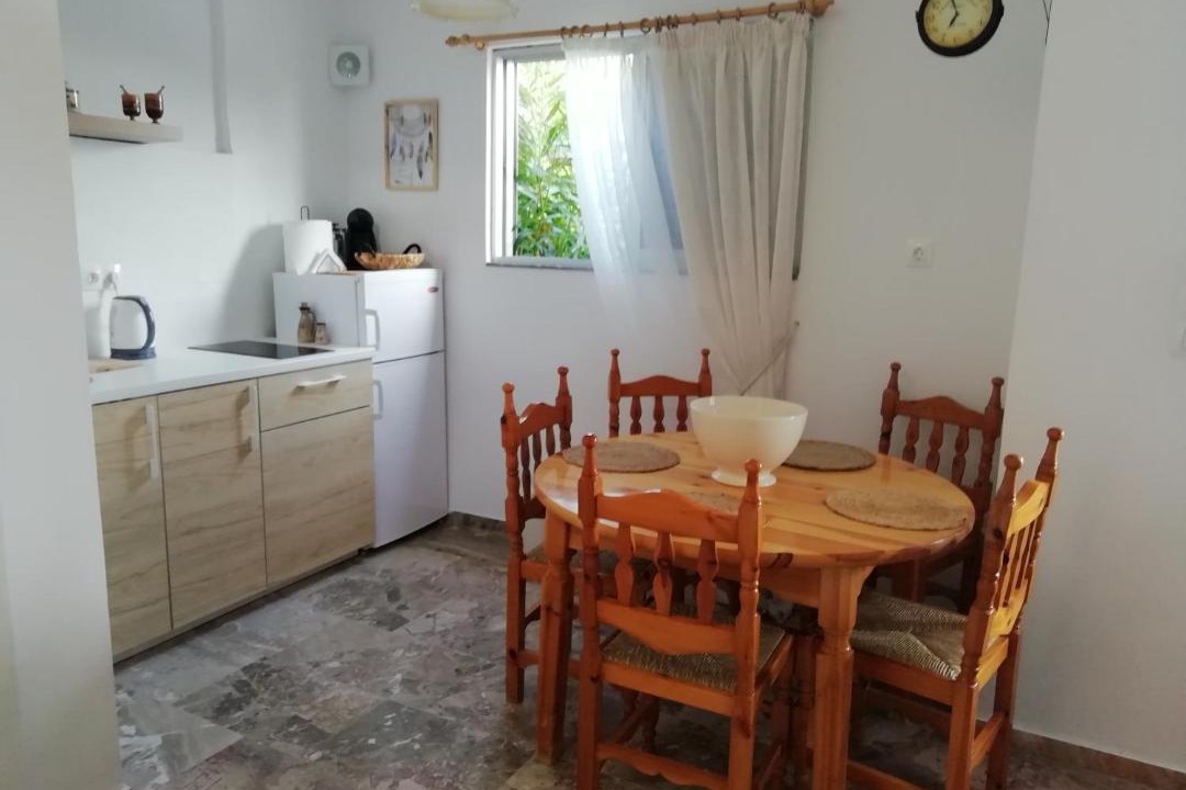 Photo of Kitchen in Assos-Lechaio