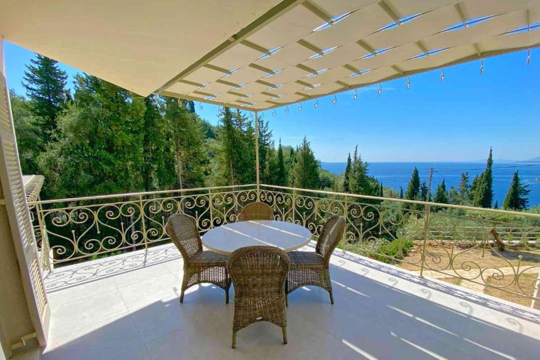 Photo of Patio Balcony in Petaleia