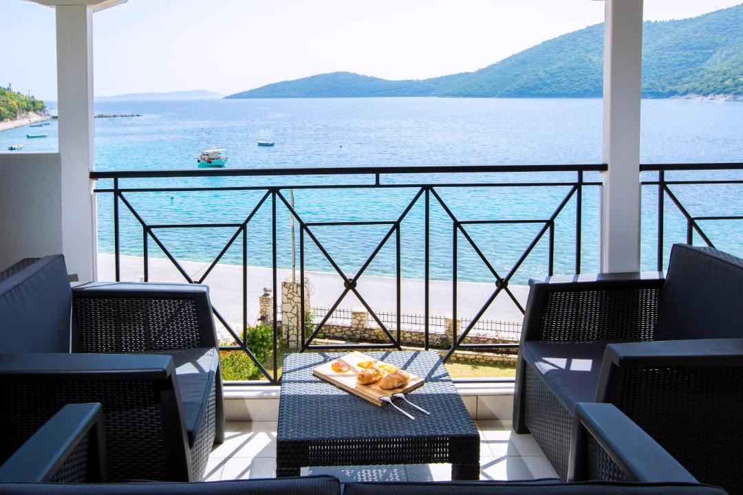Photo of Patio Balcony in Mikros Gialos