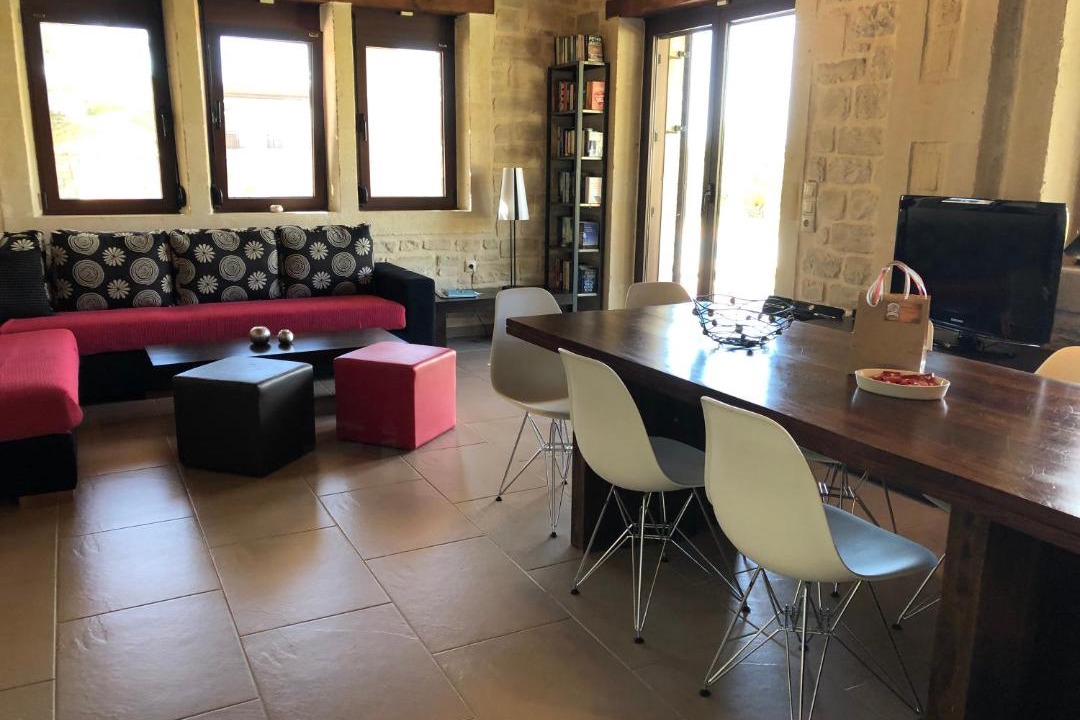 Photo of Livingroom in Lefkogeia