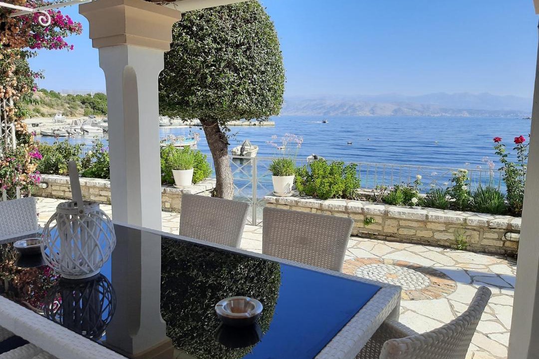 Photo of Patio Balcony in Apraos