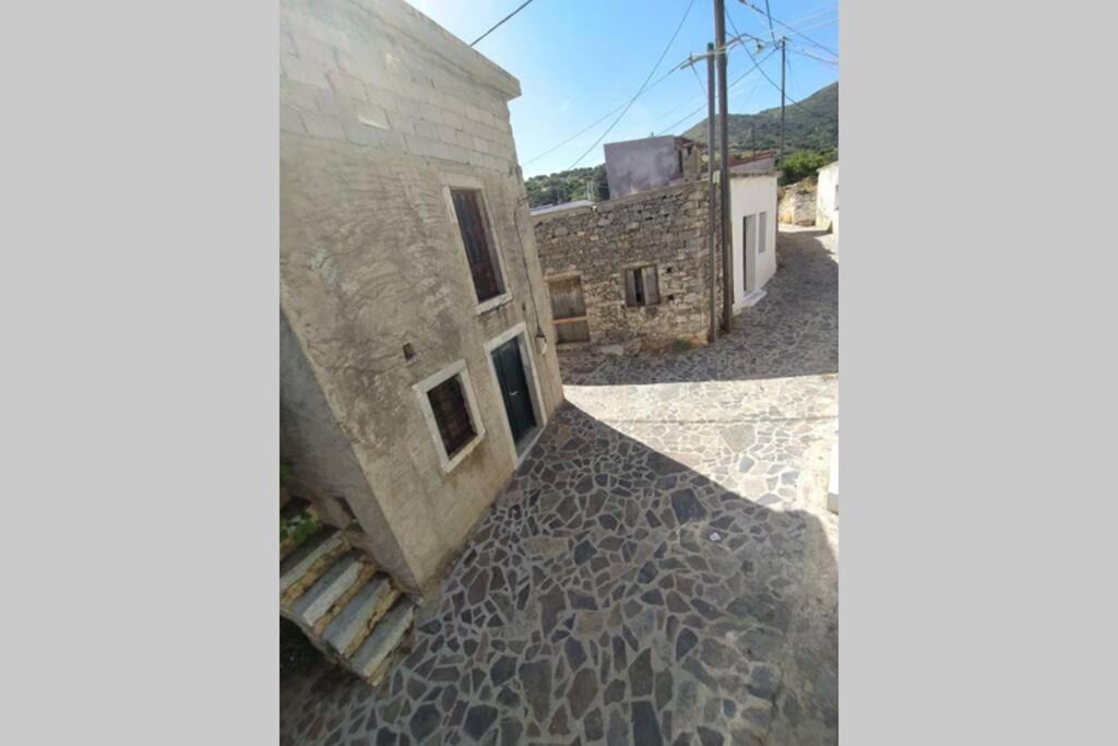 Photo of Buildings in Kounelion
