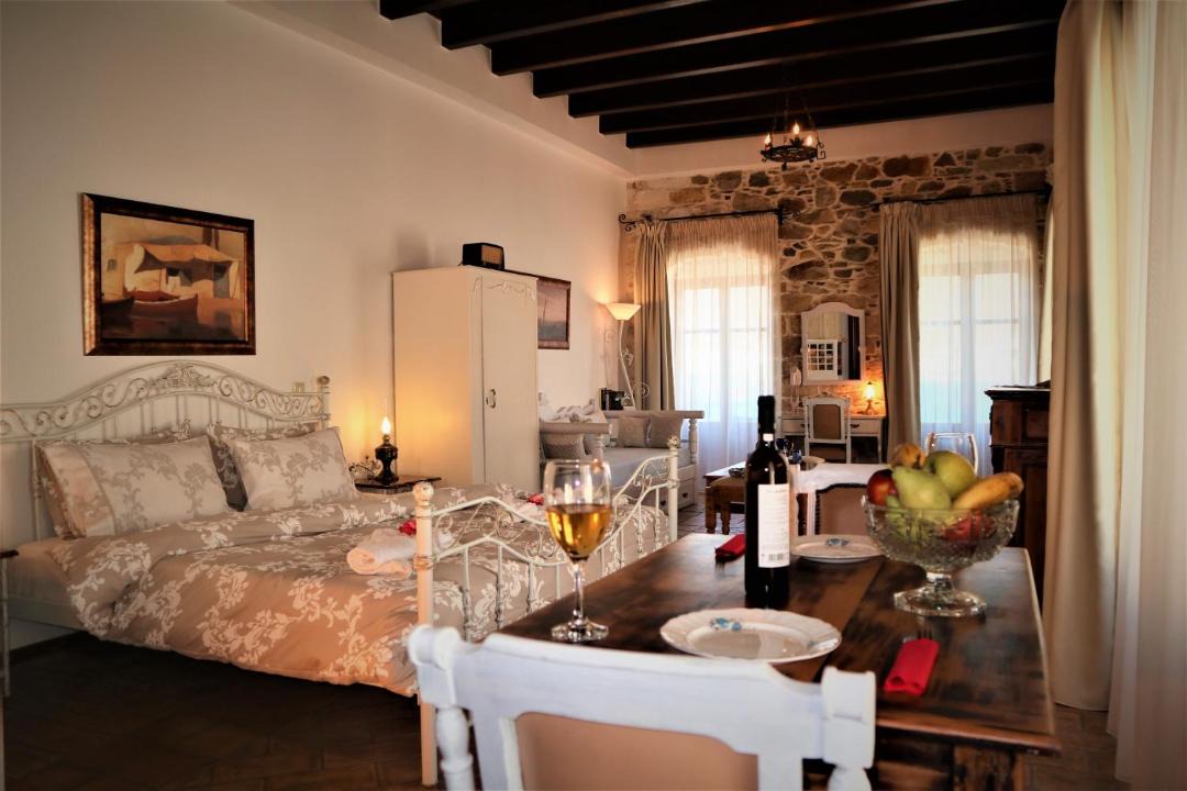 Photo of Livingroom in Katapola