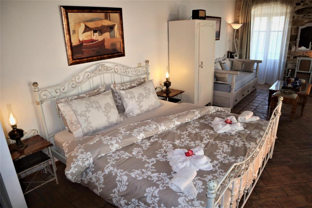 Photo of Bedroom in Katapola