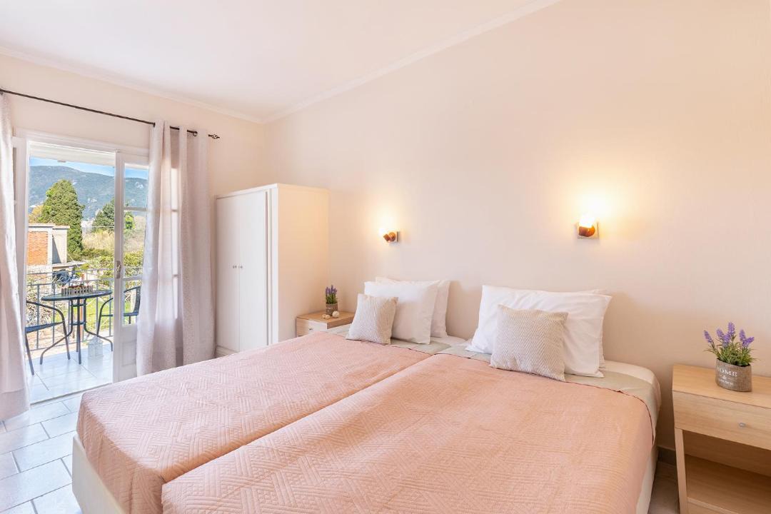 Photo of Bedroom in Ipsos