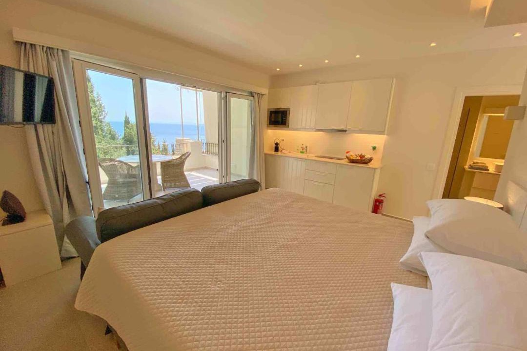 Photo of Bedroom in Petaleia