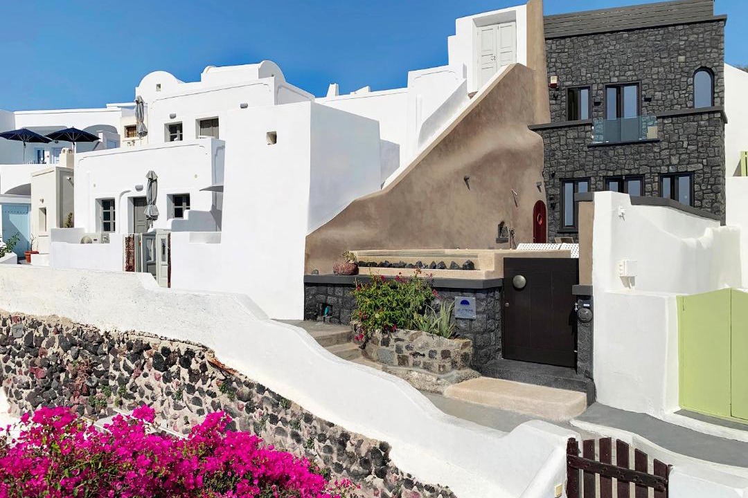 Photo of Buildings in Imerovigli