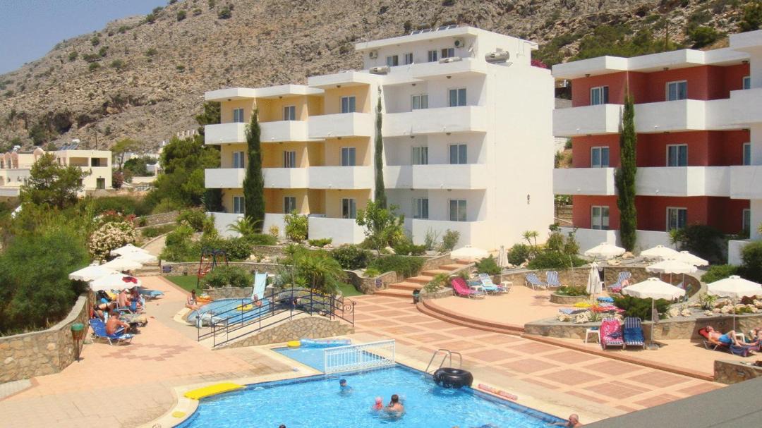 Photo of Others in Pefkos