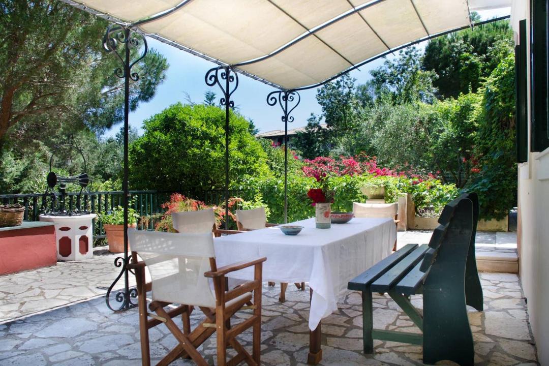 Photo of Patio Balcony in Vasilikos