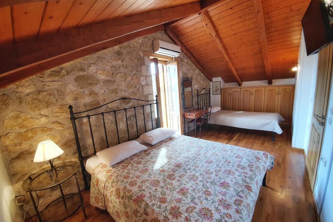 Photo of Bedroom in Katouna