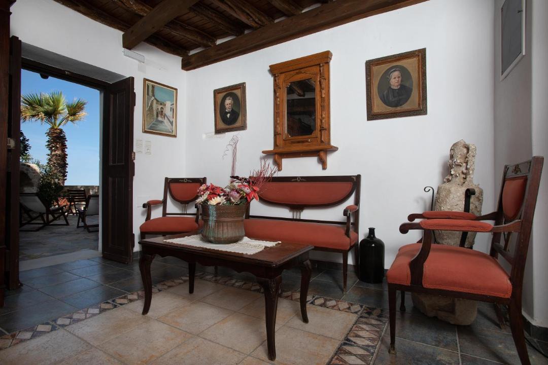 Photo of Livingroom in Naxos