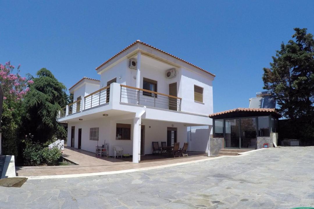 Photo of Buildings in Ormos Agiou Ioannou
