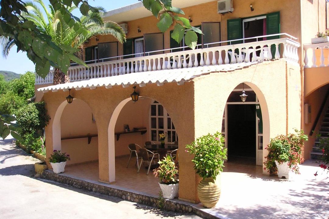 Photo of Patio Balcony in Messonghi