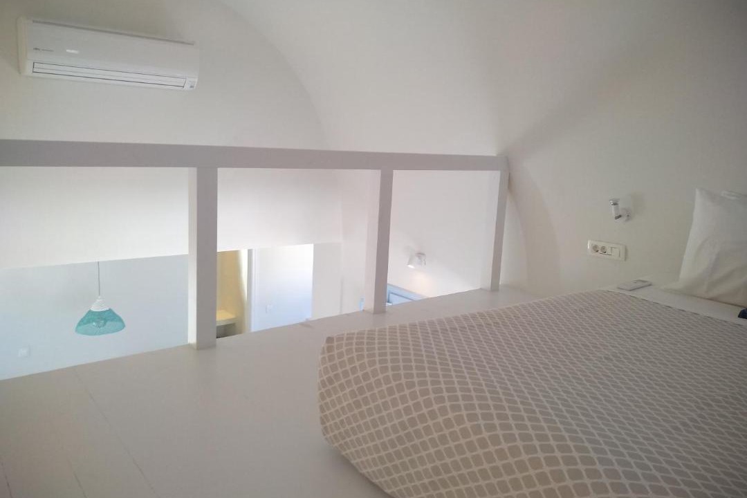 Photo of Bedroom in Oia