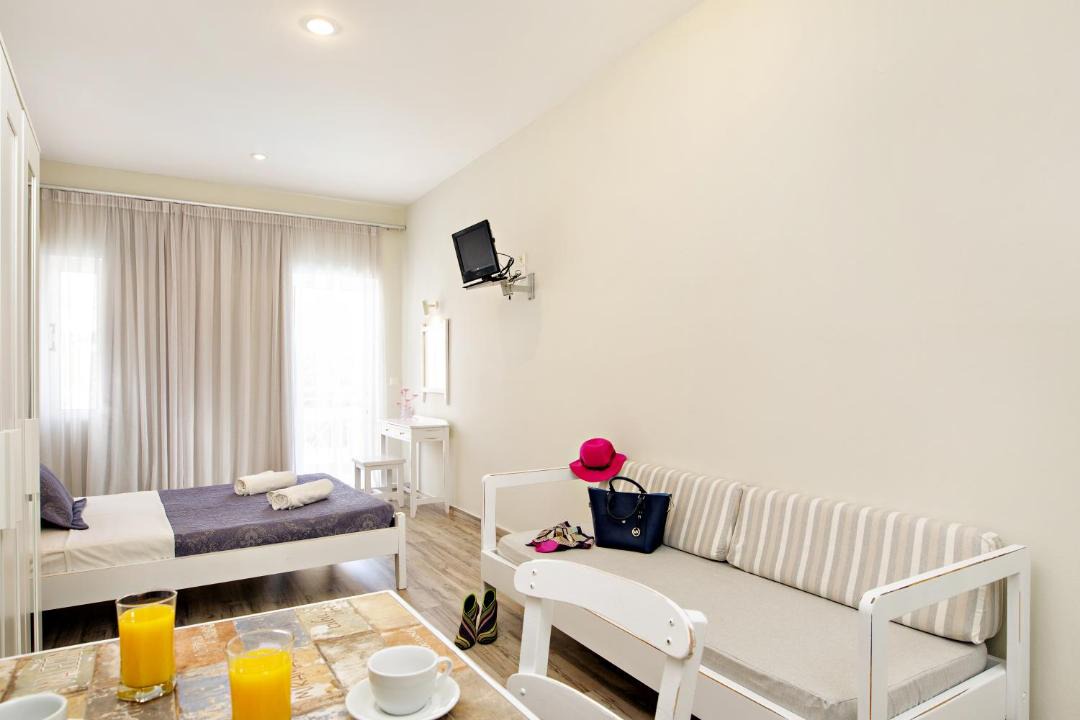 Photo of Livingroom in Platanias Town