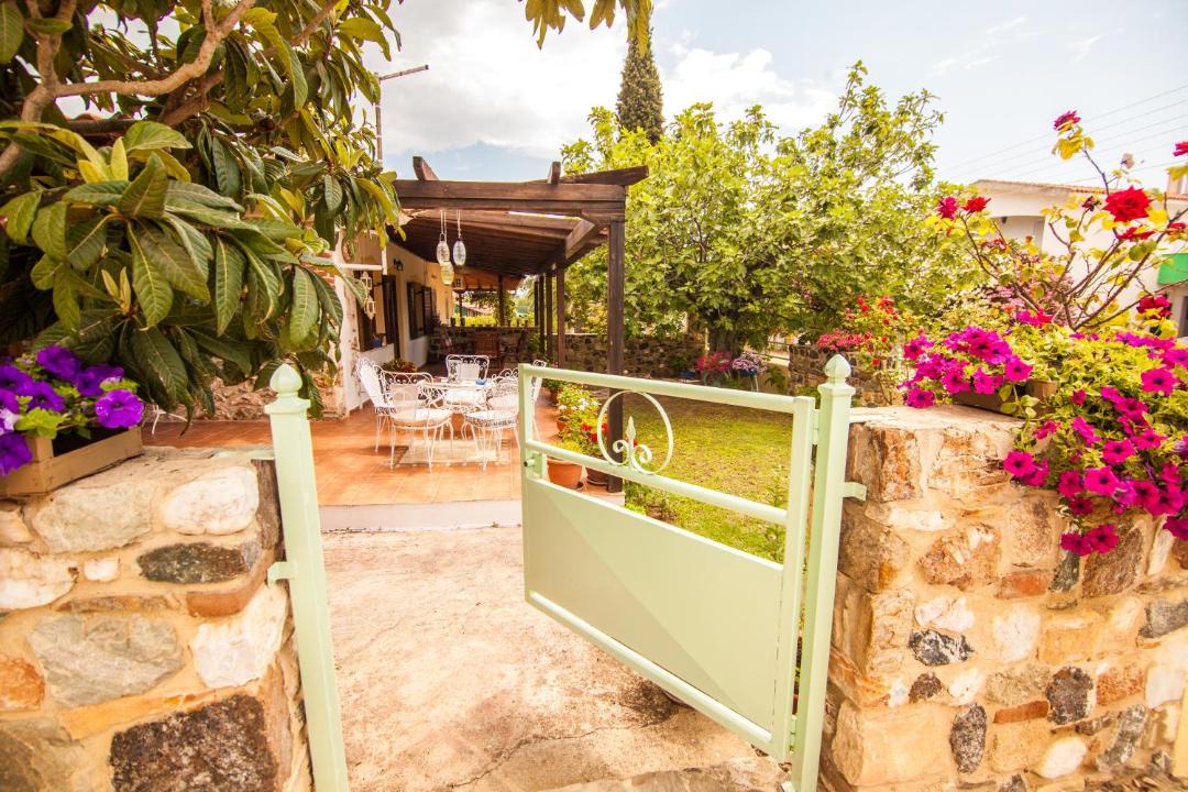 Photo of Patio Balcony in Kalyves Polygyrou