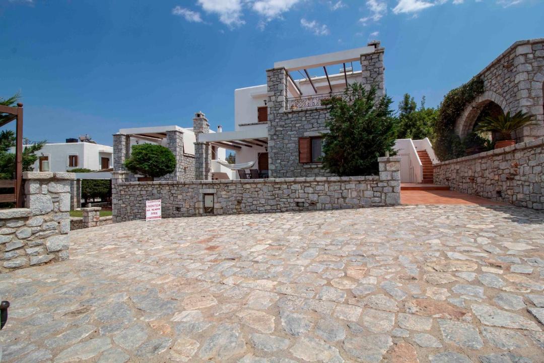 Photo of Buildings in Mavrovouni