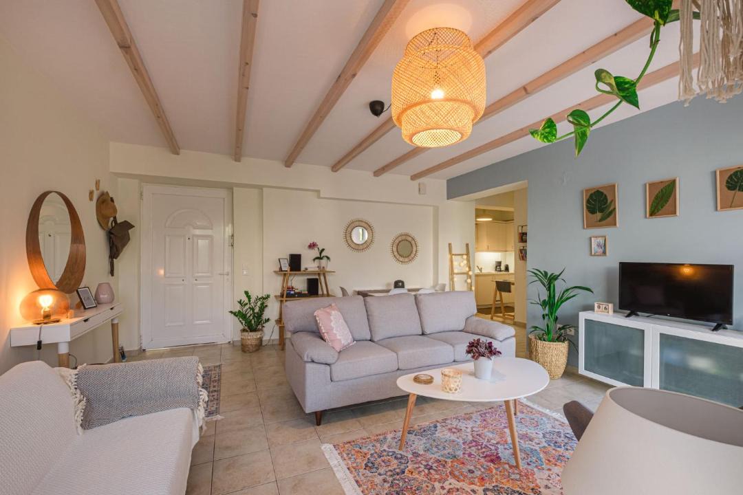 Photo of Livingroom in Anatolikos Sinikismos