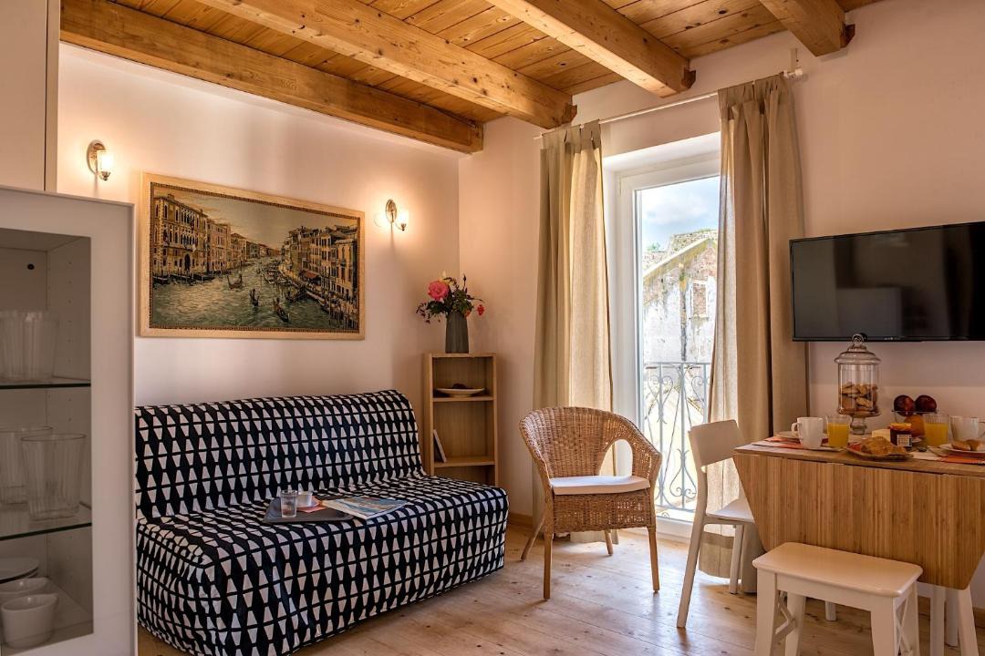 Photo of Livingroom in Old Town