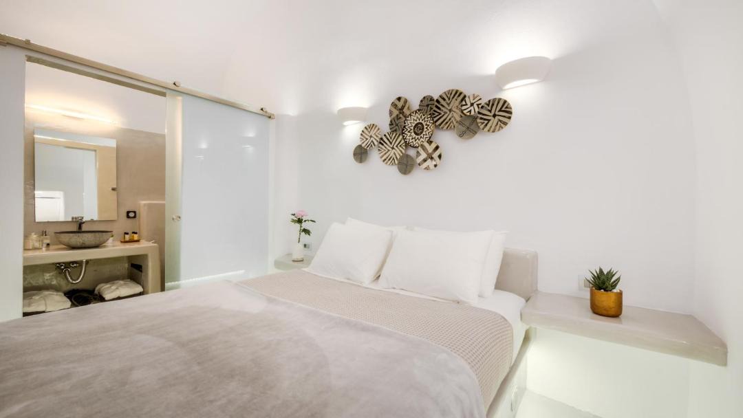 Photo of Bedroom in Imerovigli