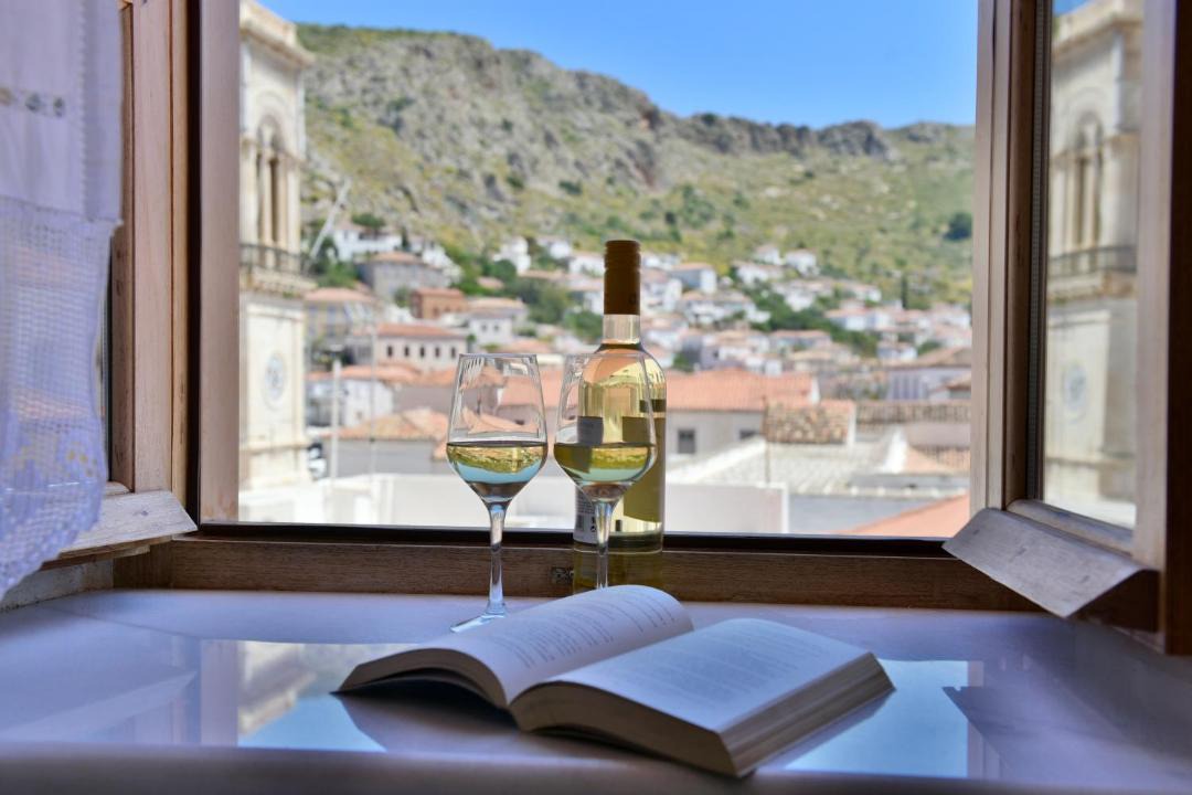 Photo of Others in Hydra