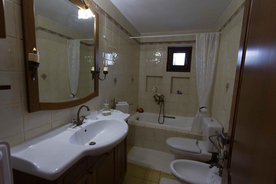 Photo of Bathroom in Ano Volos
