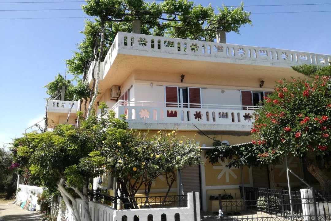 Photo of Buildings in Drapanias
