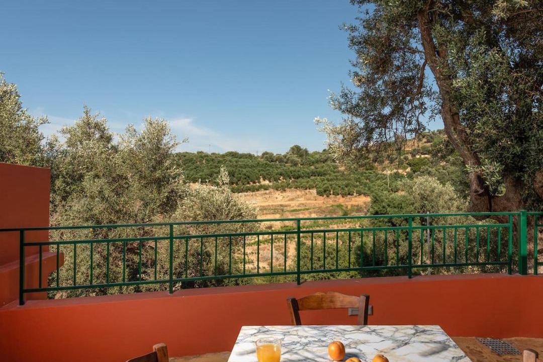 Photo of Patio Balcony in Roussospiti
