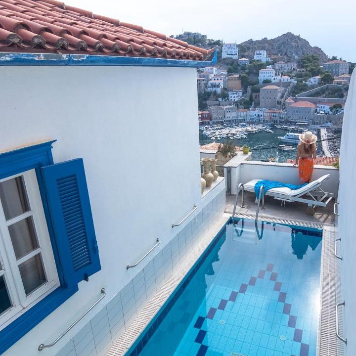 Photo of Others in Hydra