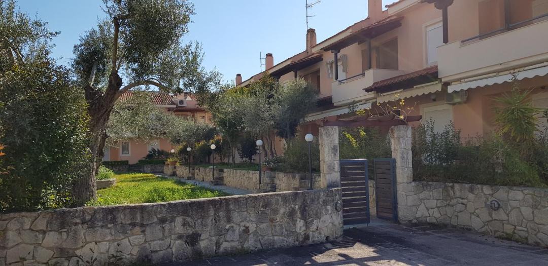 Photo of Buildings in Pefkochori