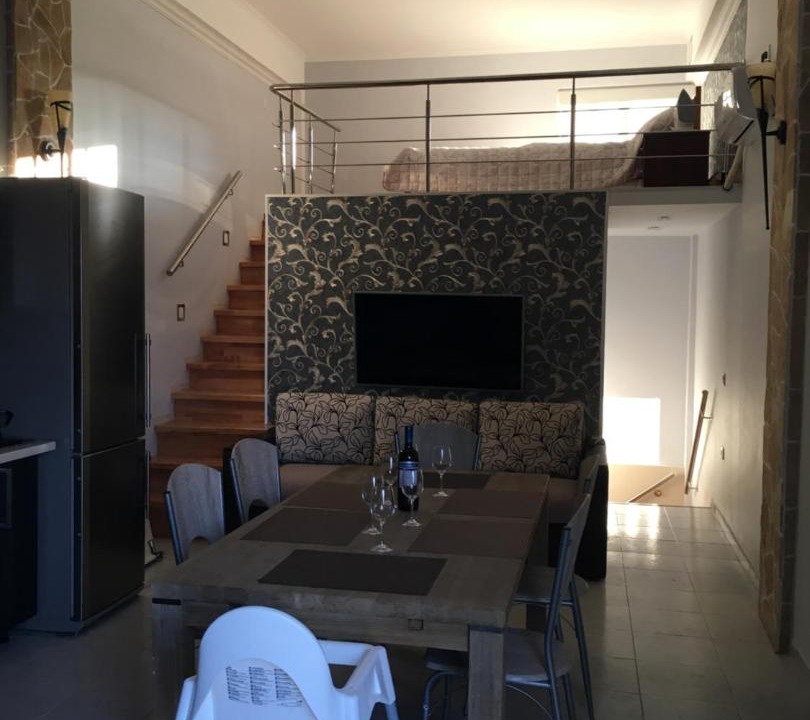Photo of Livingroom in Polichrono