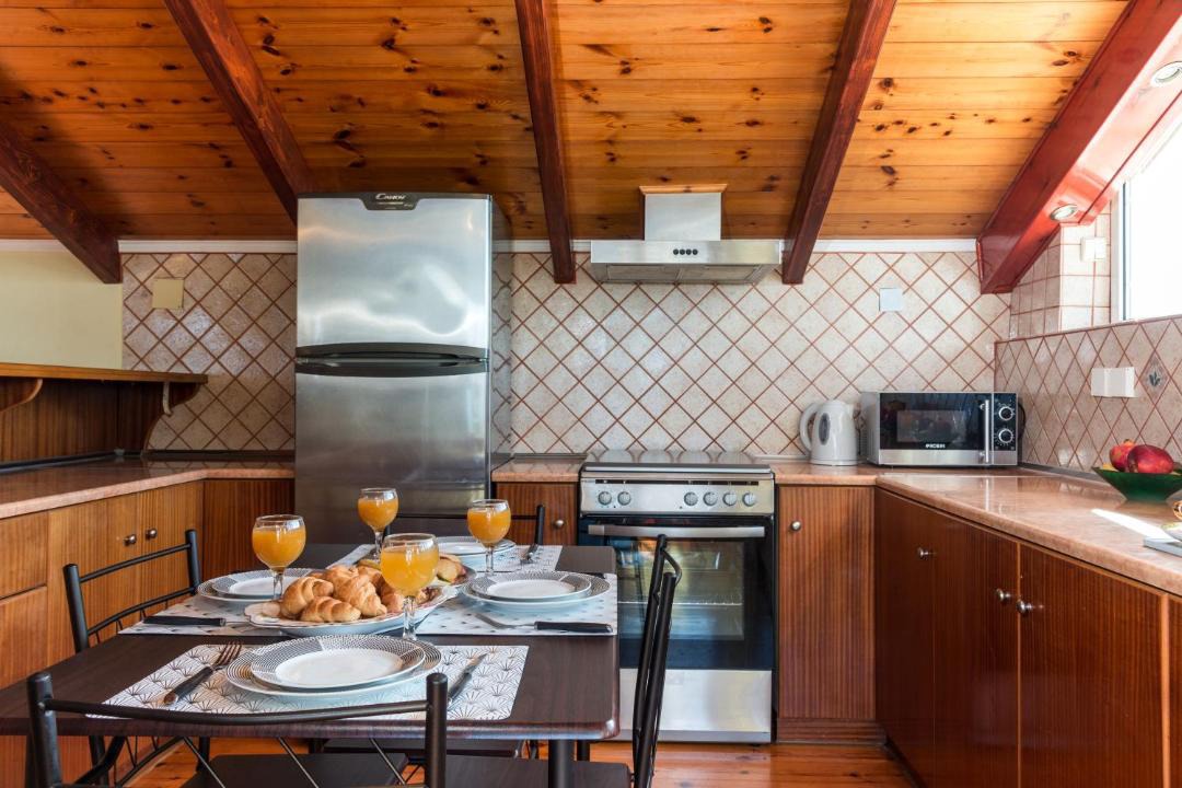 Photo of Kitchen in Neromilos