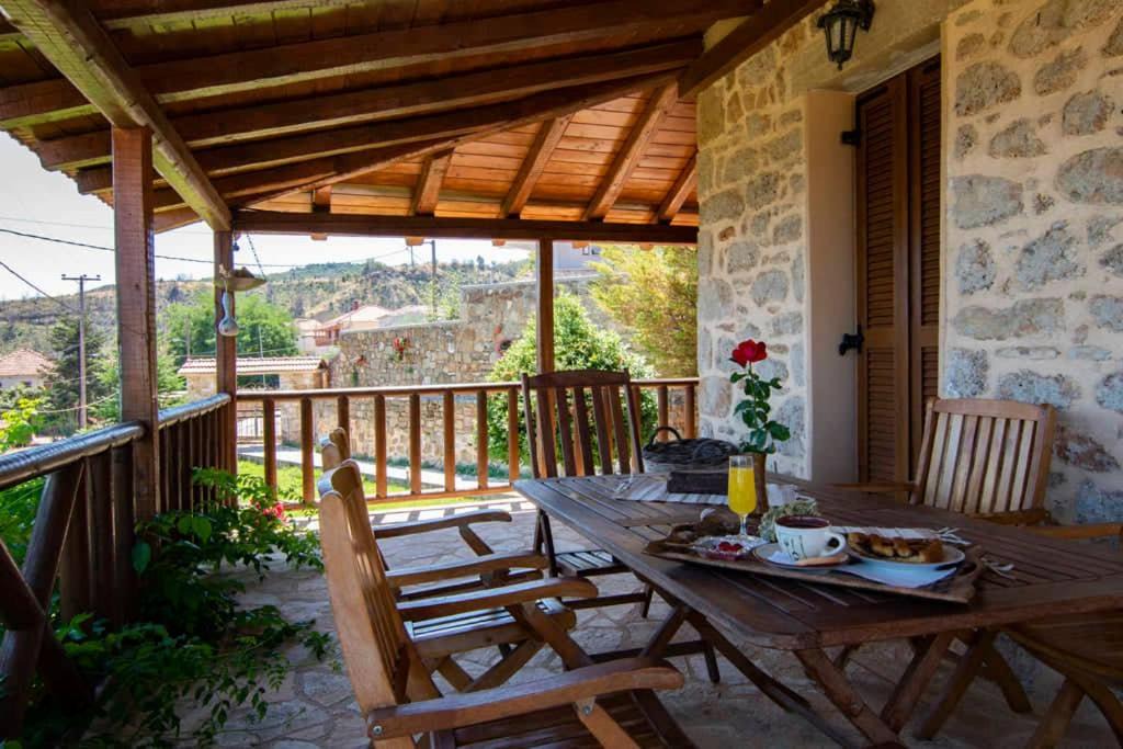 Photo of Patio Balcony in Corinthia Region