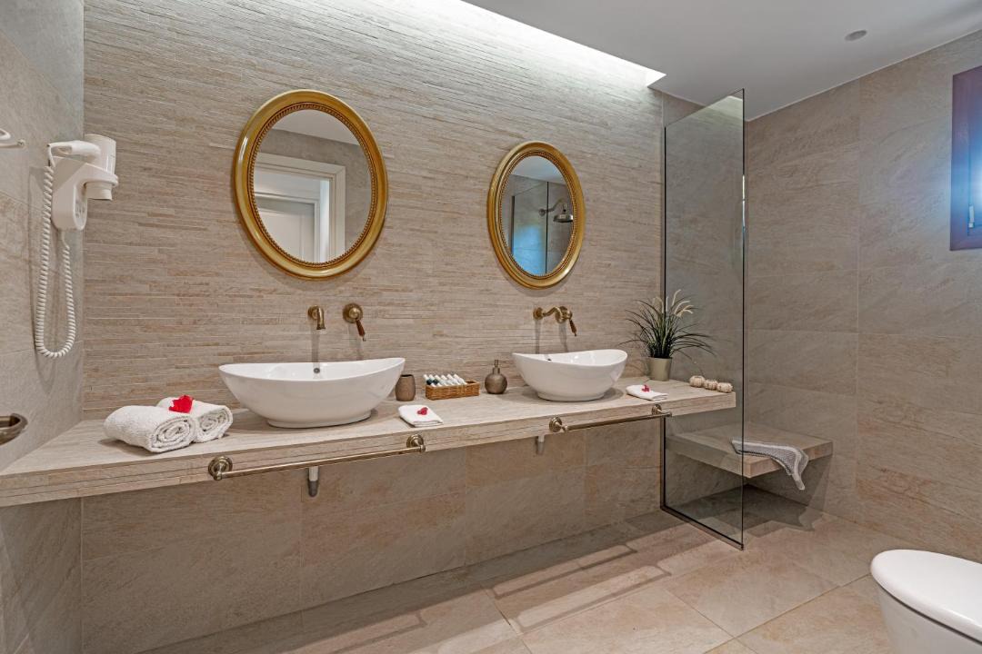 Photo of Bathroom in Mpatsi
