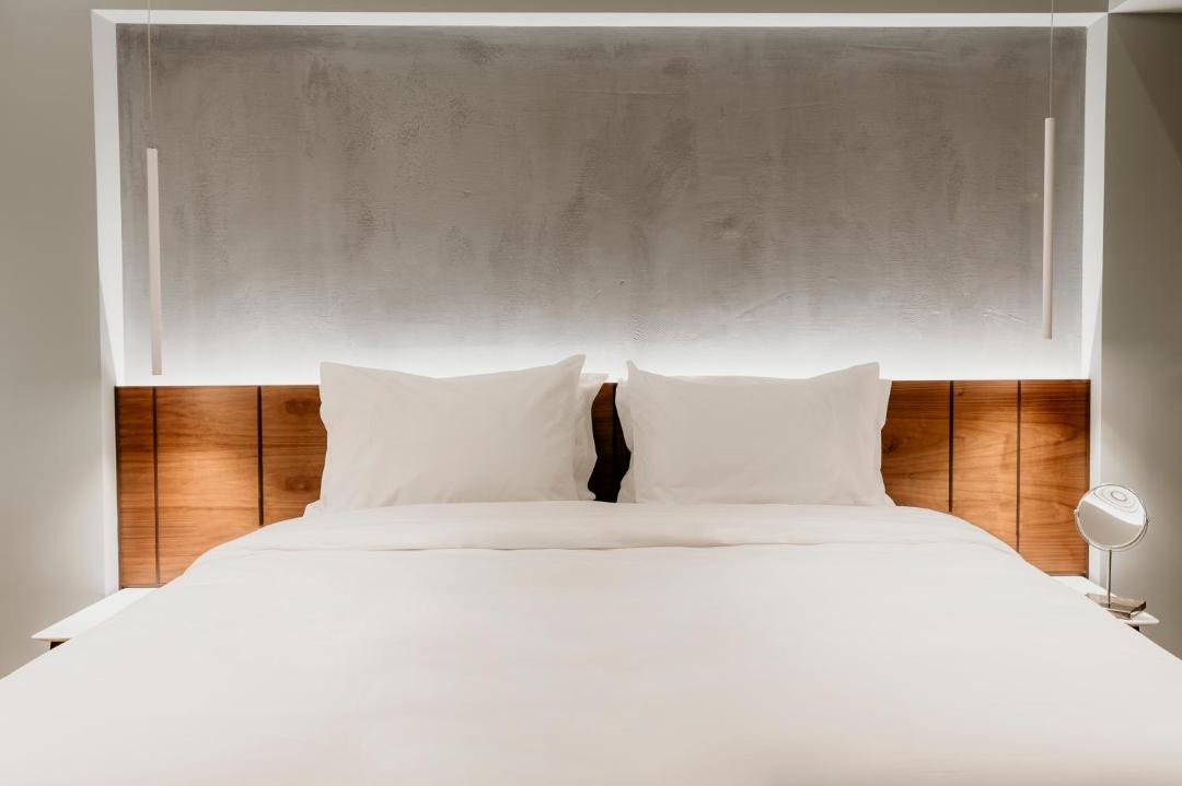 Photo of Bedroom in Drama