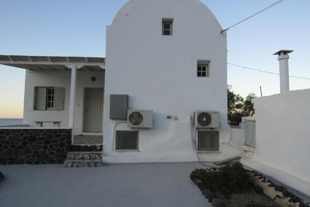 Photo of Buildings in Imerovigli