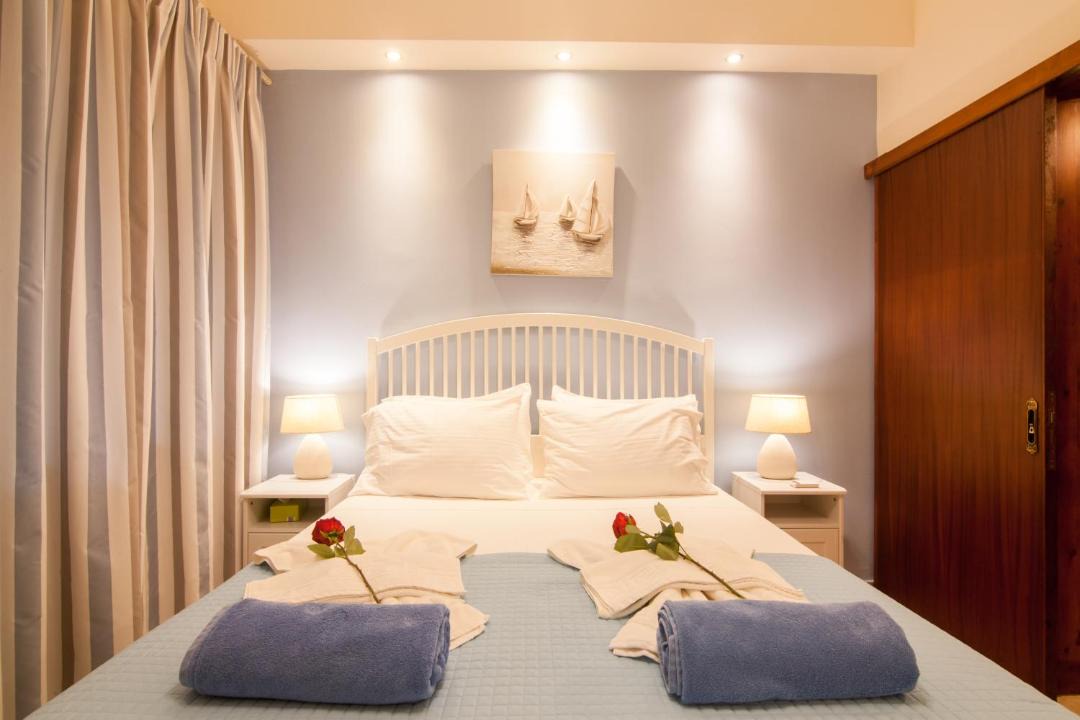 Photo of Bedroom in Ipsos