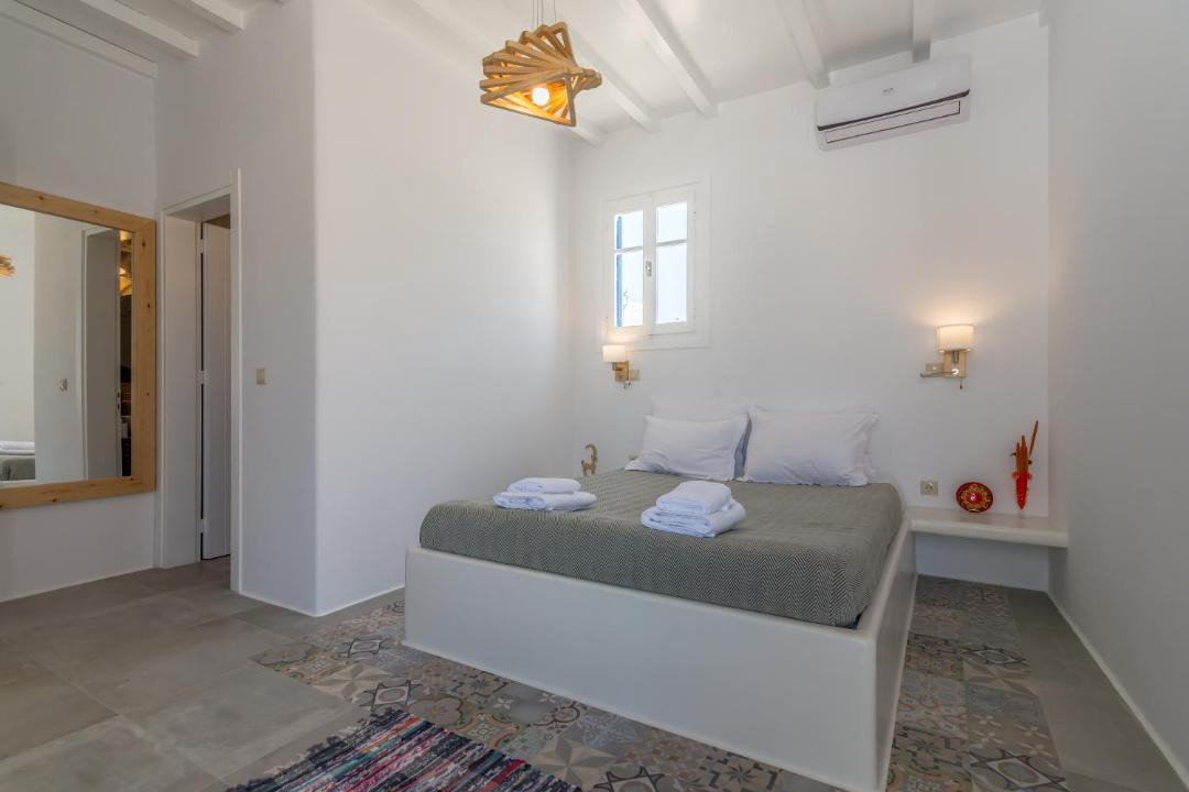 Photo of Others in Milos